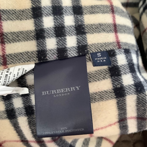 Burberry vintage quilted coat with fur hood - Picture 4 of 16